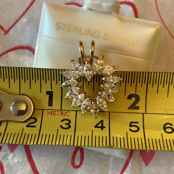 NWT Gold-washed STERLING SILVER & 14 Marquis cut CZ/CUBIC ZIRCONIA HEART PENDANT - Picture 3 of 3